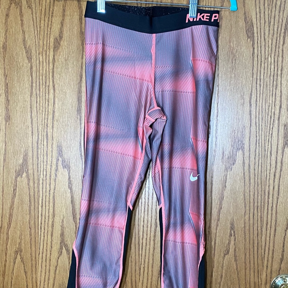 Nike Pro Capris